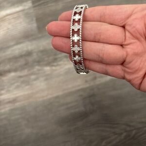 Chateau Bracelet Sliver